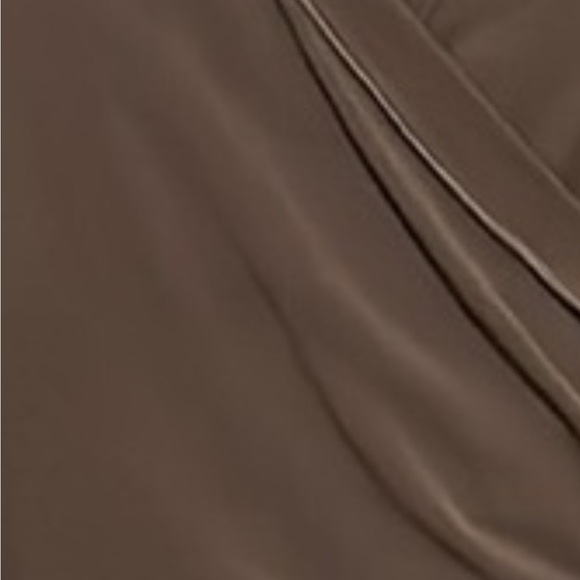 🤎STUDIO M COORDINATING SKIRT AND TOP SET - Picture 14 of 16